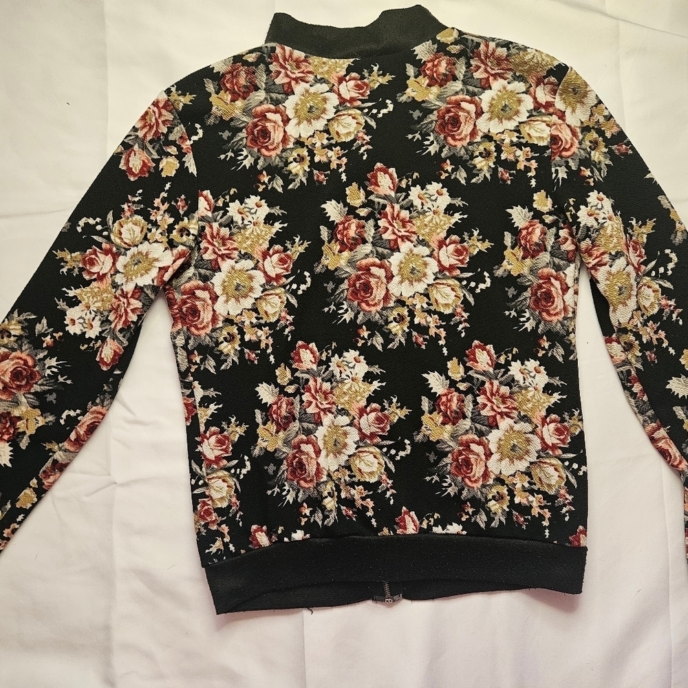 Love is Sweet Womens Black And Floral Lightweight Bomber Jacket Size Small - Picture 8 of 8